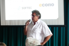 P1030837