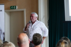 P1030839